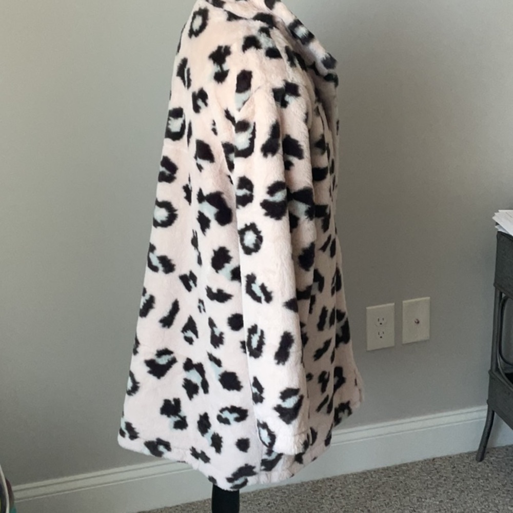 Leopard Print Faux Fur Coat - Picture 2 of 5